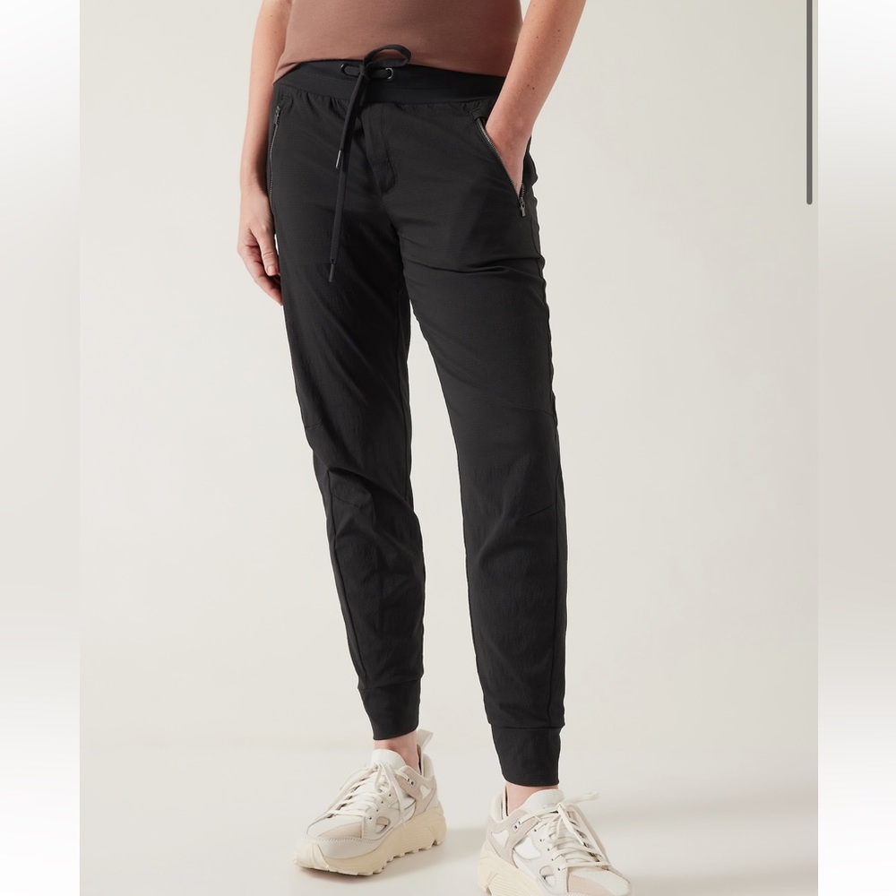 Athleta Trekkie North Jogger Petite